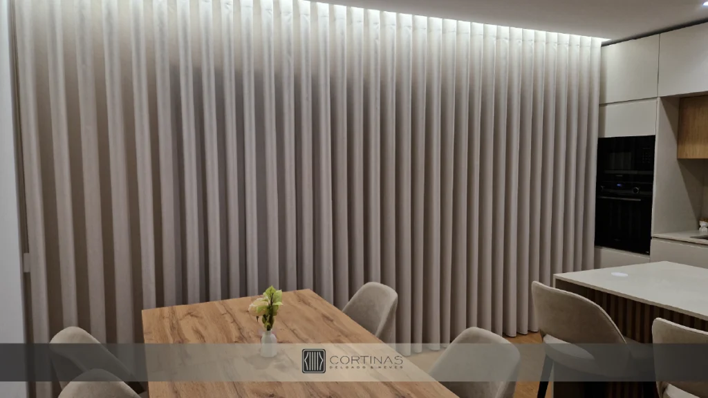 CORTINAS-ESTORES-ATELIE-DELGADO-NEVES-1024x576 Cortinas e Estores